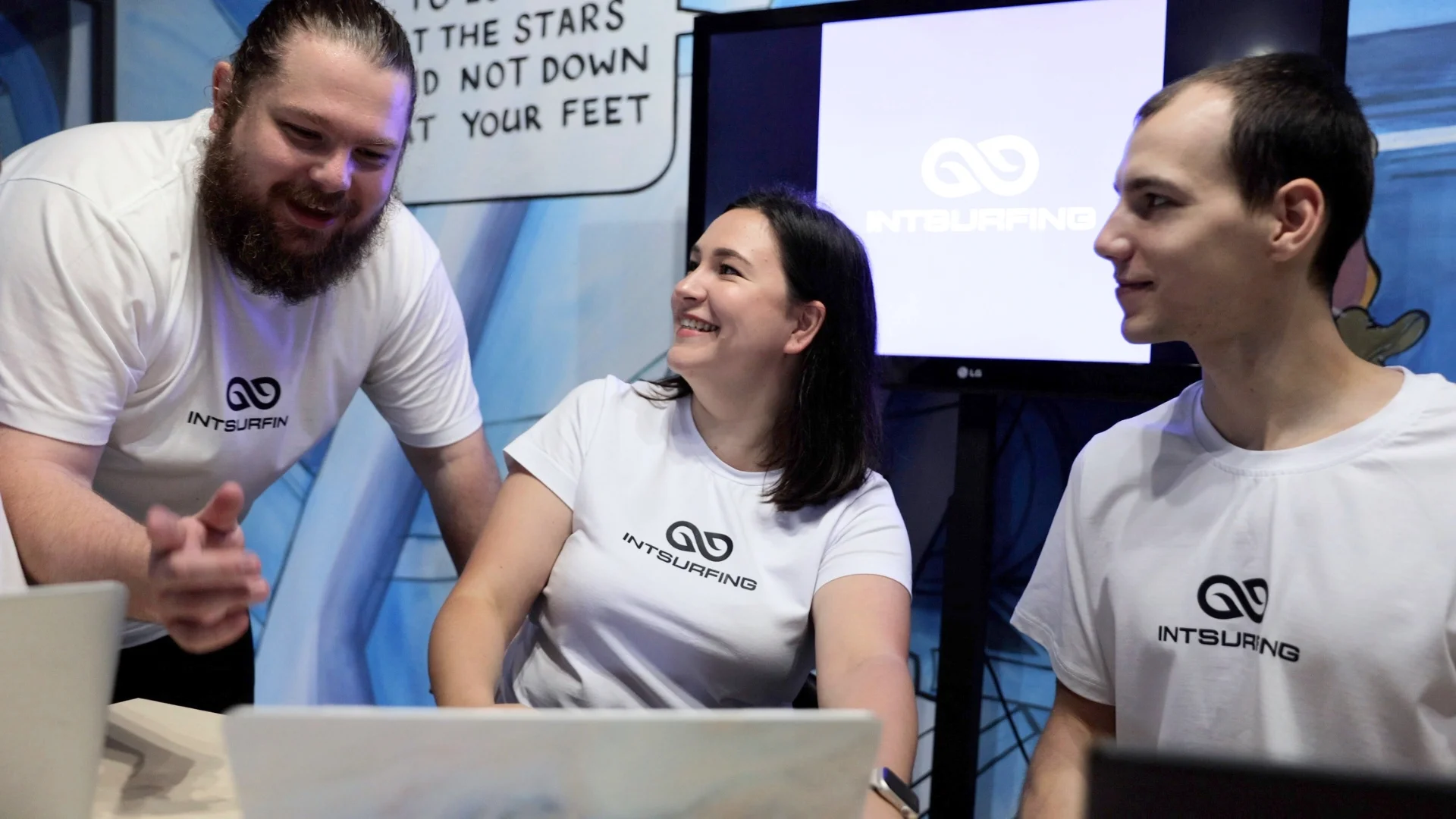 Intsurfing data engineering services for company dataset providers | Intsurfing Intsurfing services for business data enrichment | Intsurfing