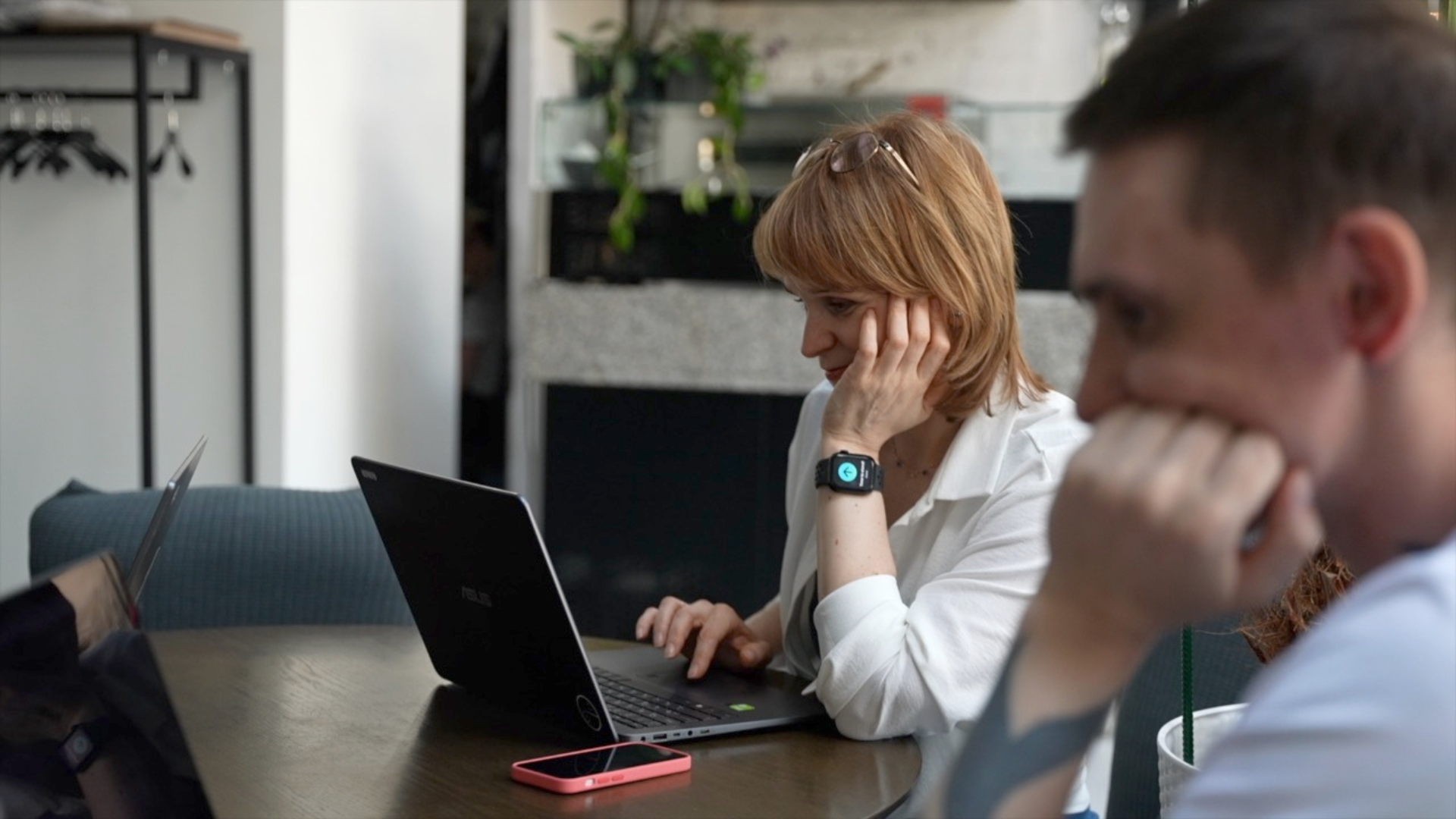 Back-end application development in C# Experienced C# developers for hire | Intsurfing
