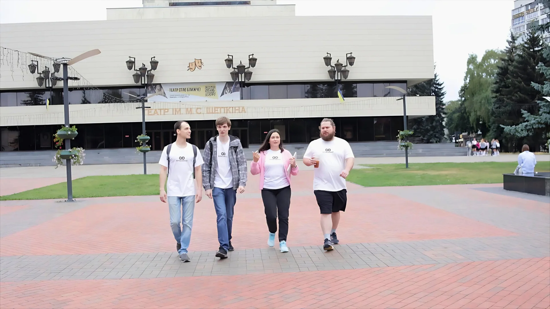 Intsurfing is a U.S. people search database partner | Intsurfing Big data services for people search | Intsurfing